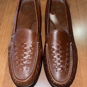 SAS Women's Tripad Comfort Slip On Loafer Leather Brown Shoes Size 8M Office